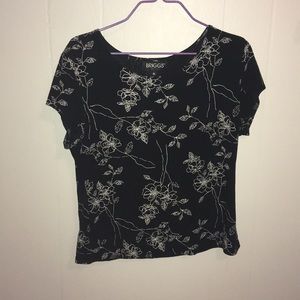 A black and white tee.